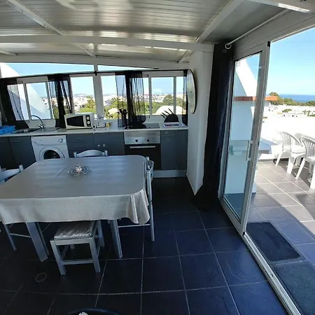 Oura Panoramic Sea View Roof Top, Pisc, Plage 200m, Strip דירה אלבופיירה