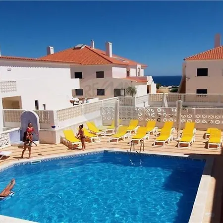 דירה Oura Panoramic Sea View Roof Top, Pisc, Plage 200m, Strip אלבופיירה