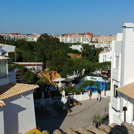 Oura Panoramic Sea View Roof Top, Pisc, Plage 200m, Strip אלבופיירה